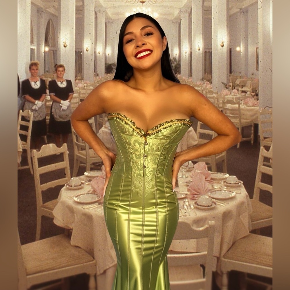 Beautiful Emerald Corset - Picture 9 of 9